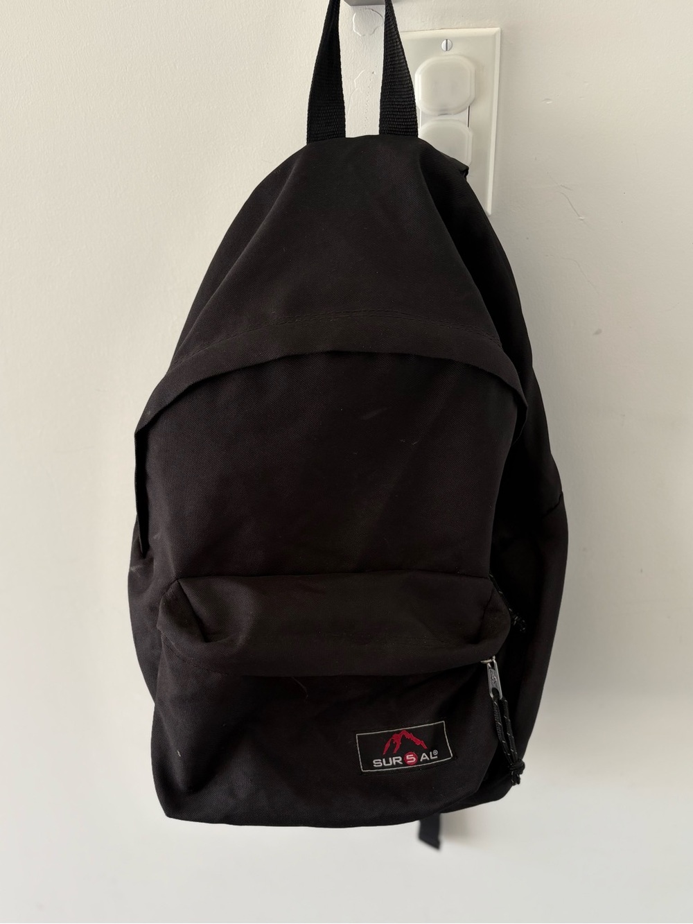 Sur5al Black Everyday Backpack Lightweight School Work Travel Outdoors 90s Style